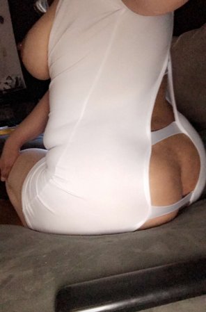 amateur pic You saw the front, now heres the back!!!