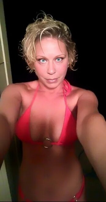 aifaceswap-8a60280a069f92ea3a98baa6d413470c