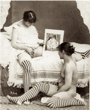 foto amateur early-spreader-duo-bed-striped stockings-c1890s