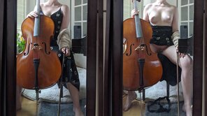 amateur photo I wonder if my cello teacher browses reddit.... ðŸ¤”