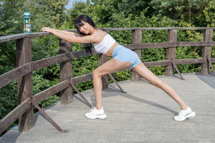 MetArt_Sultry-Stretch_Bernie_high_0018