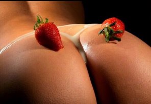 zdjęcie amatorskie Strawberries and cream