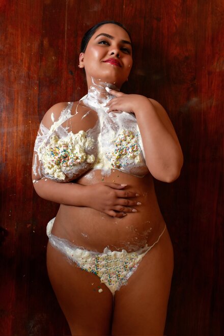 Srishti Banerjee2 nude