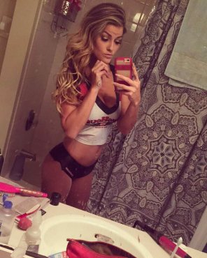 photo amateur Winghouse Girl