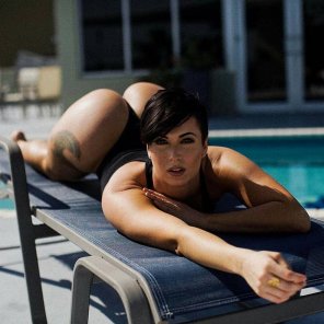 アマチュア写真 Sun tanning Leg Swimming pool Muscle 