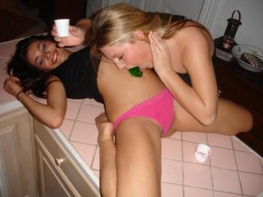 amateur pic Taking shots off her friend