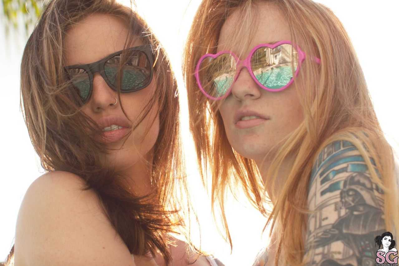 amateur photo 1000156154