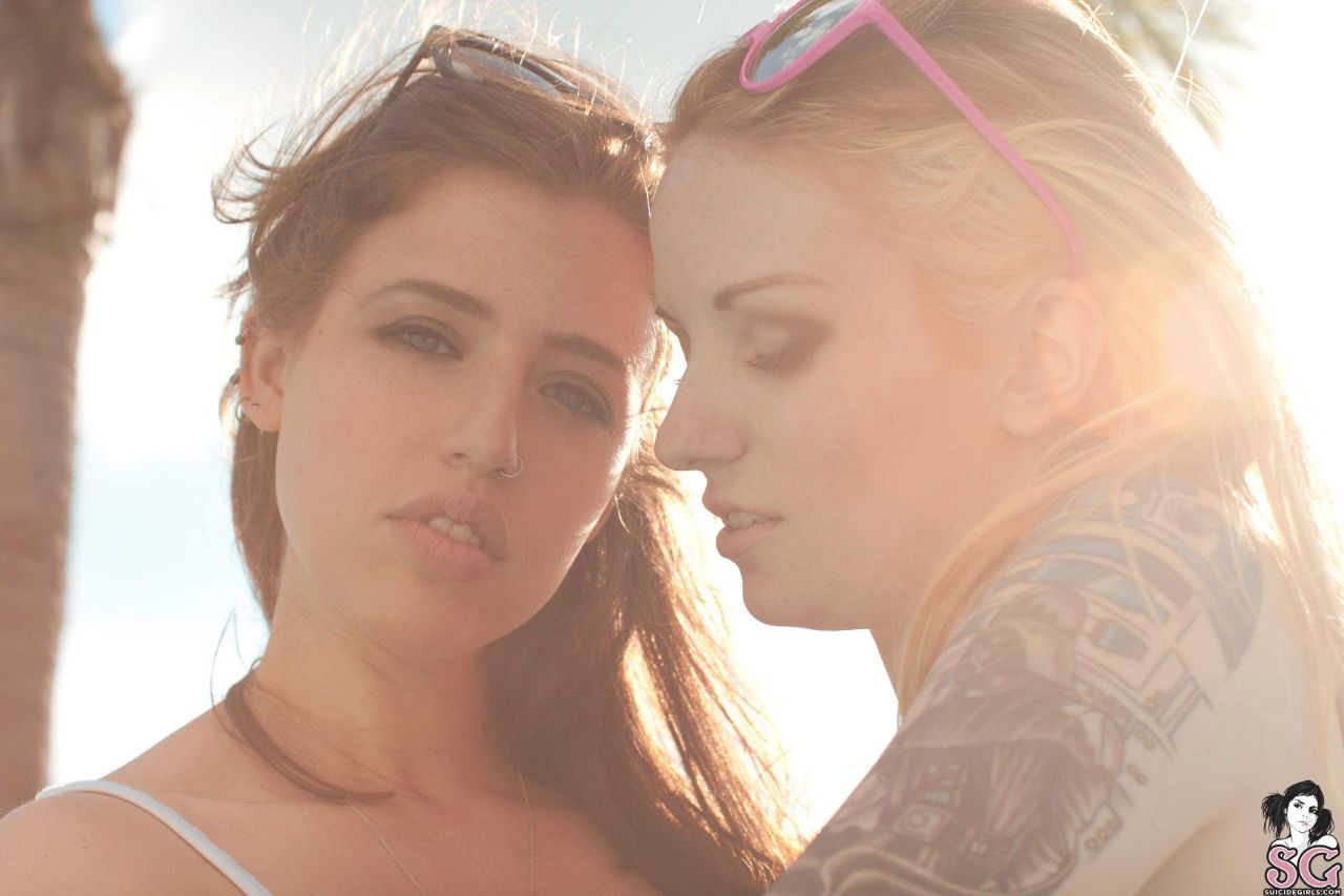 amateur photo 1000156150