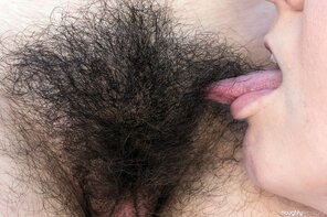 amateur pic Sister_Face_Hairy-55