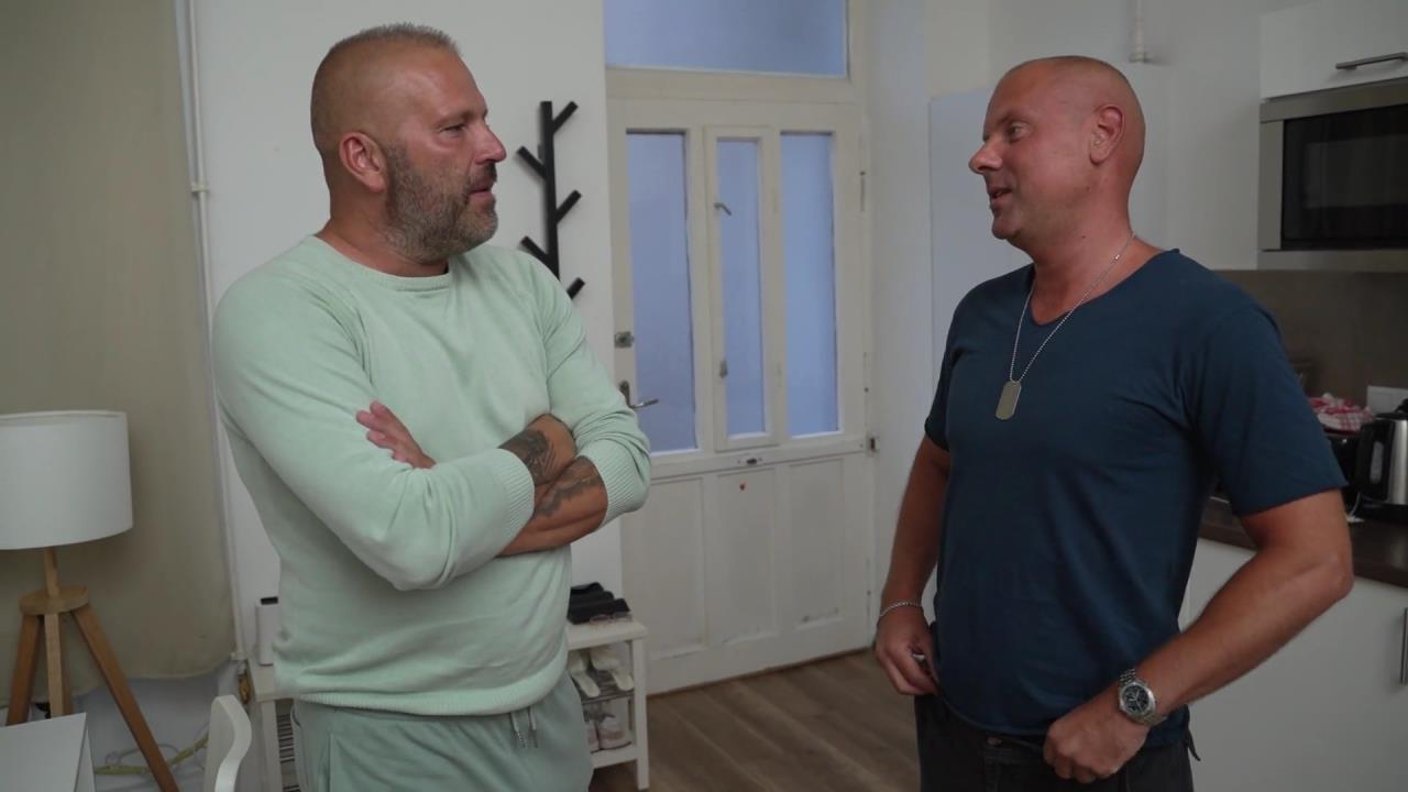 amateur photo Valentina Coppola, Tiffany Rousso - Foursome in Budapest_001_028