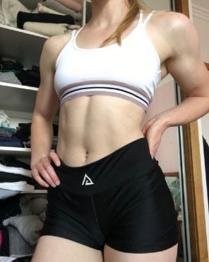 photo amateur Fit girls are more fun! [OC]