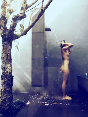 amateurfoto Shower with the nature