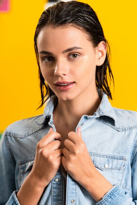 Ariel_opens_her_vagina_238