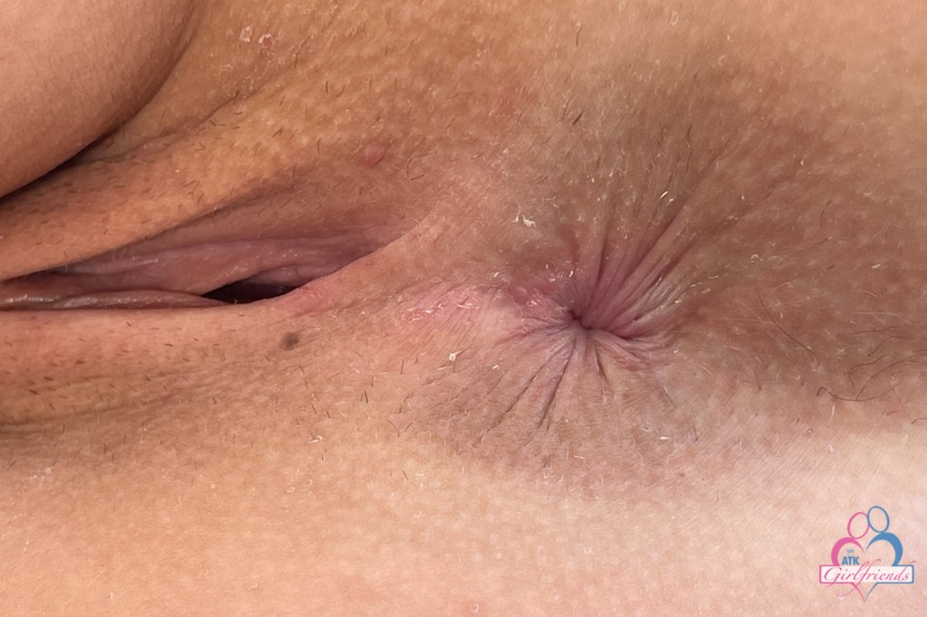 amateur photo ath009ATK_395262130