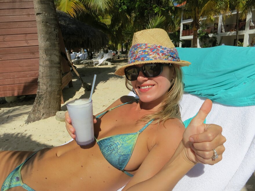 SlipperySnakeSkin-002-topaz-sharpen-faceai