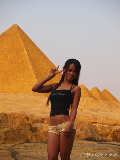 AroundWorldinWW-003-topaz-faceai-enhance-1.9x