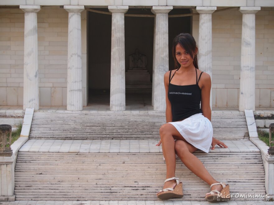 AroundWorldinWW-007-topaz-faceai-enhance-1.9x