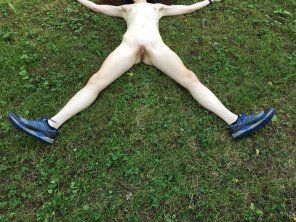 foto amateur My long-legged, small-titted wi[f]e relaxing after mountain biking.