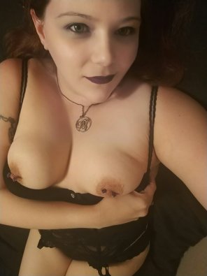 photo amateur [OC] I need a mouth on these nipples please