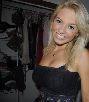 foto amateur comes with a great smile