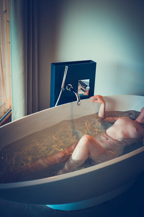 A perfectly warm bath. Who wants to join me...? :)