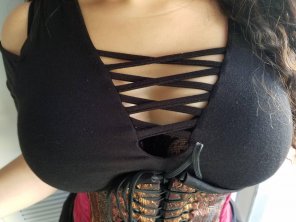 photo amateur IMAGE[Image] Discovering a love for corsets. Maybe I'll have the dress underneath of[f] tonight.