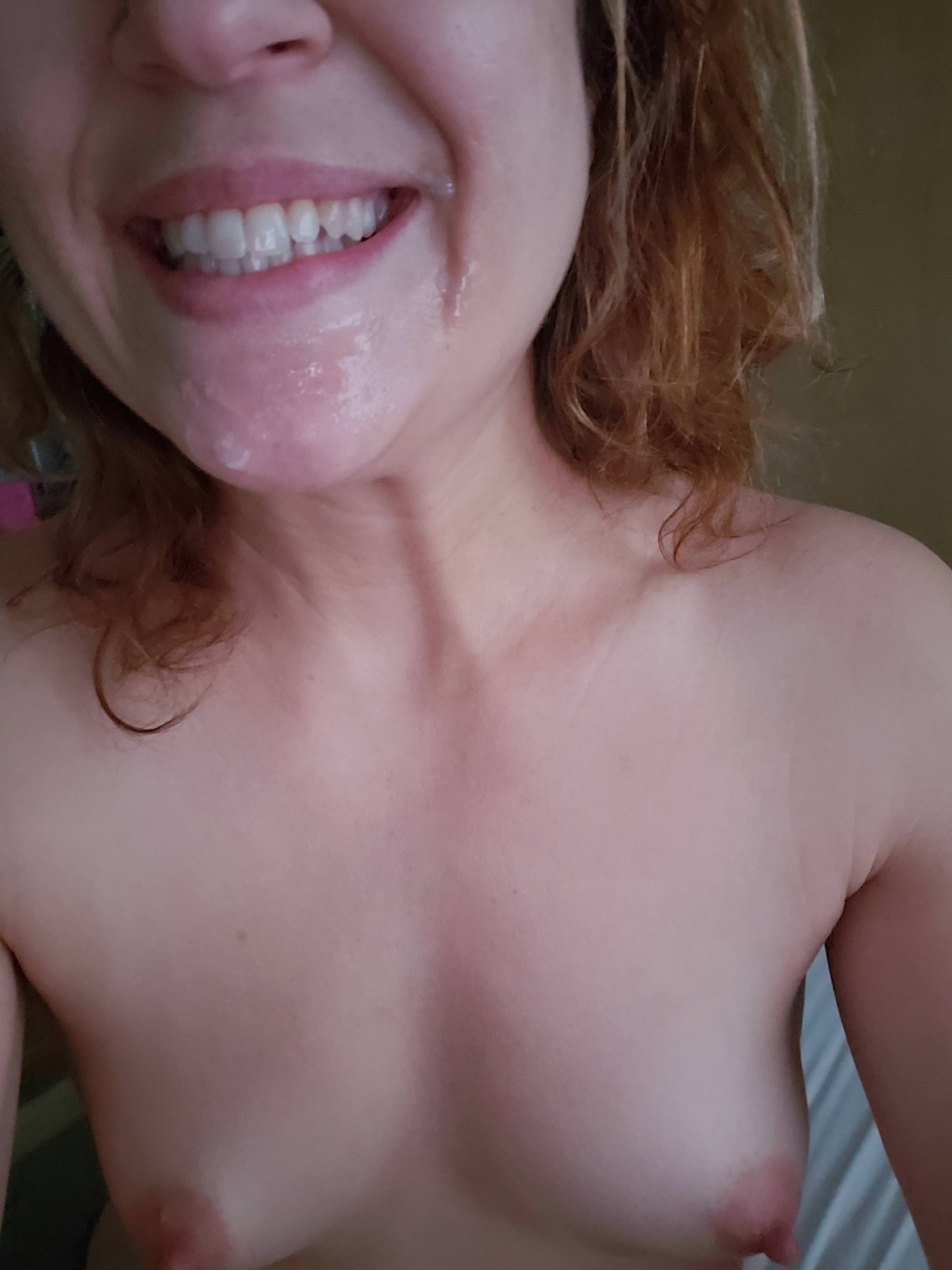 Happy girl this morning Porn Pic - EPORNER