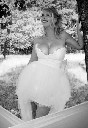 foto amadora Nice Day For A White Wedding Dress