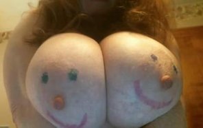 amateur pic Hope these happy faces cheer you right up ;)