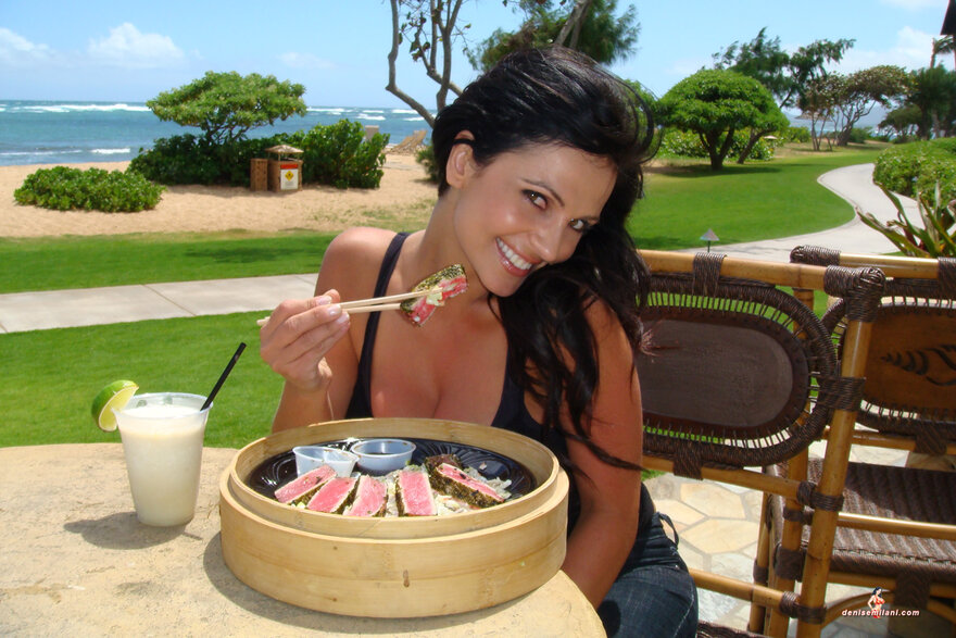 06206_hawaiiex11_123_2lo