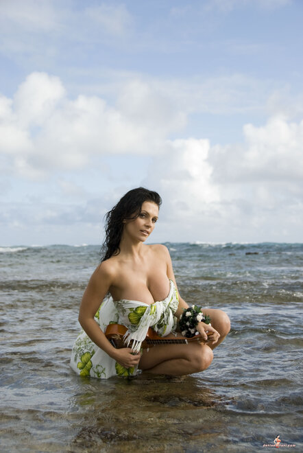 51783_guitar_17_122_545lo