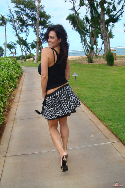 55589_hula_girl_34_122_1088lo