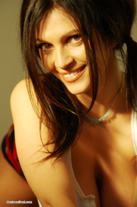 63003_dm_empty_room1_122_871lo