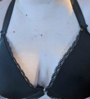 foto amateur Do you like the new bra?