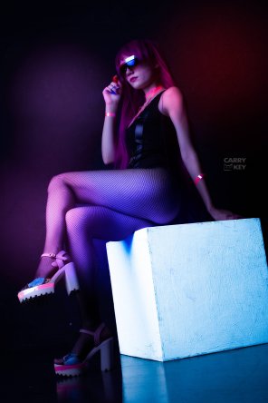 amateurfoto [self] Neon and legs. What can be better? ;)