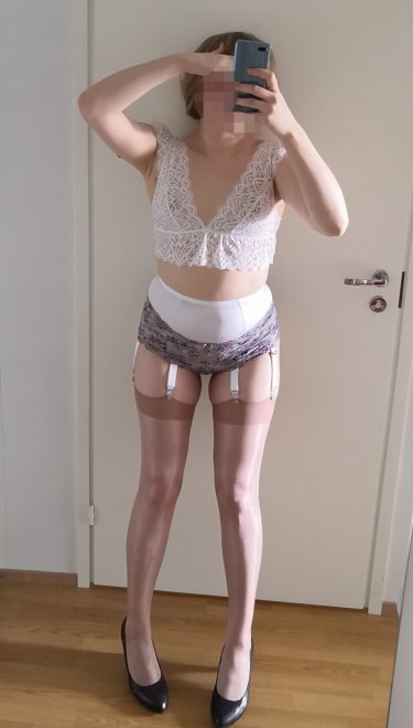 Getting ready for the summer dress season with some garters! [f]