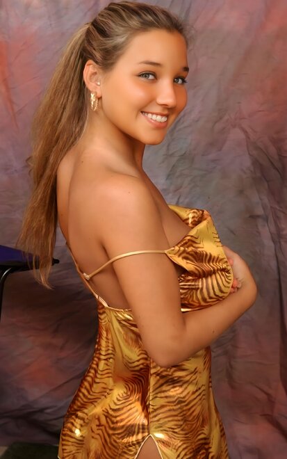 Christina Lucci 191~34