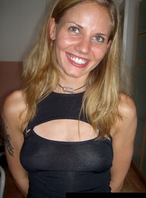 foto amateur horny wife (18) [1600x1200]