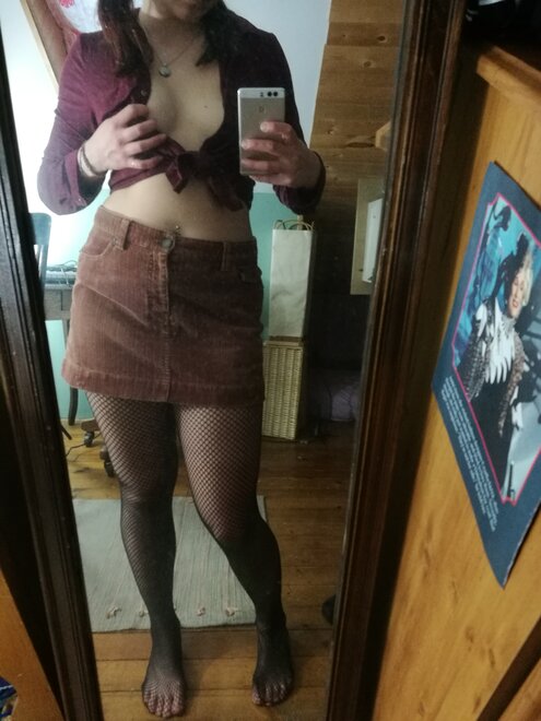 Naughty secretary is here [f]or you in these trying times ðŸ˜˜