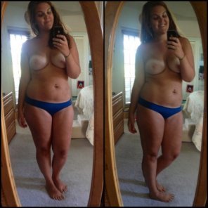 zdjęcie amatorskie Topless girl showing her tamlines
