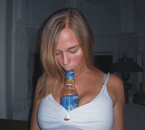 amateur photo beer-bottle-boobs-talent