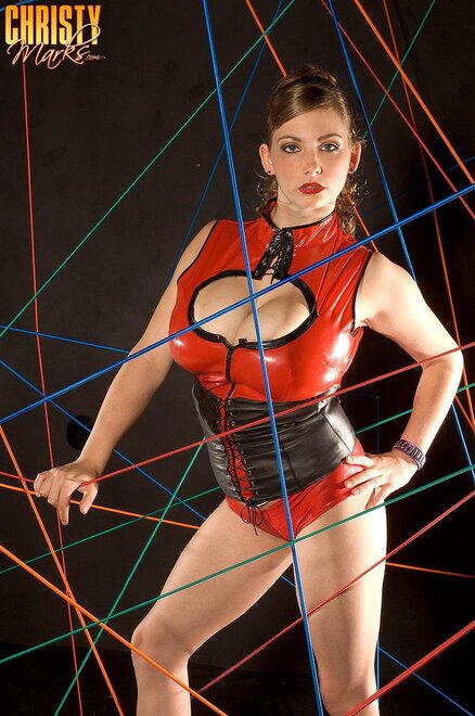 Shaved-Curvy-Nude-Brunette-Christy-Marks-with-Huge-Naturals-2