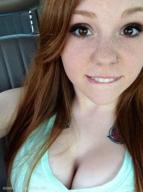 amateur pic Nosering and tats