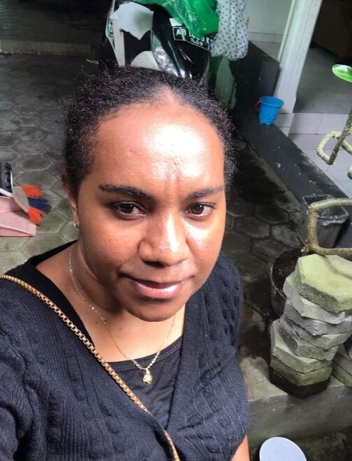 1713507343844184549_1