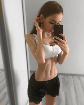 amateur pic Tight Abs