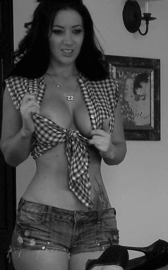 amateur photo Country girl.