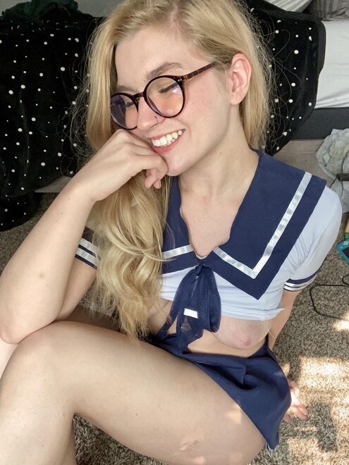I'd be very happy if you fucked me with my glasses on
