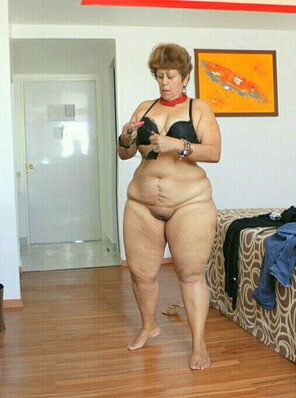 foto amatoriale Latina lady with voluptuous mature body