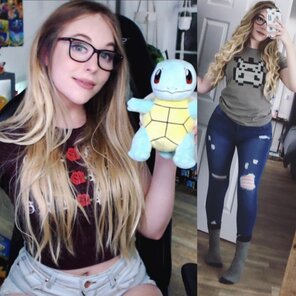photo amateur You Letting Her Pet Your Squirtle ?