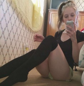 amateur-Foto Leg Thigh Clothing Sportswear Selfie 